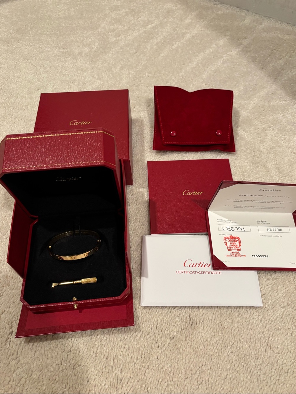 Cartier Love Bracelet, Classic Yellow Gold - Picture 3 of 5